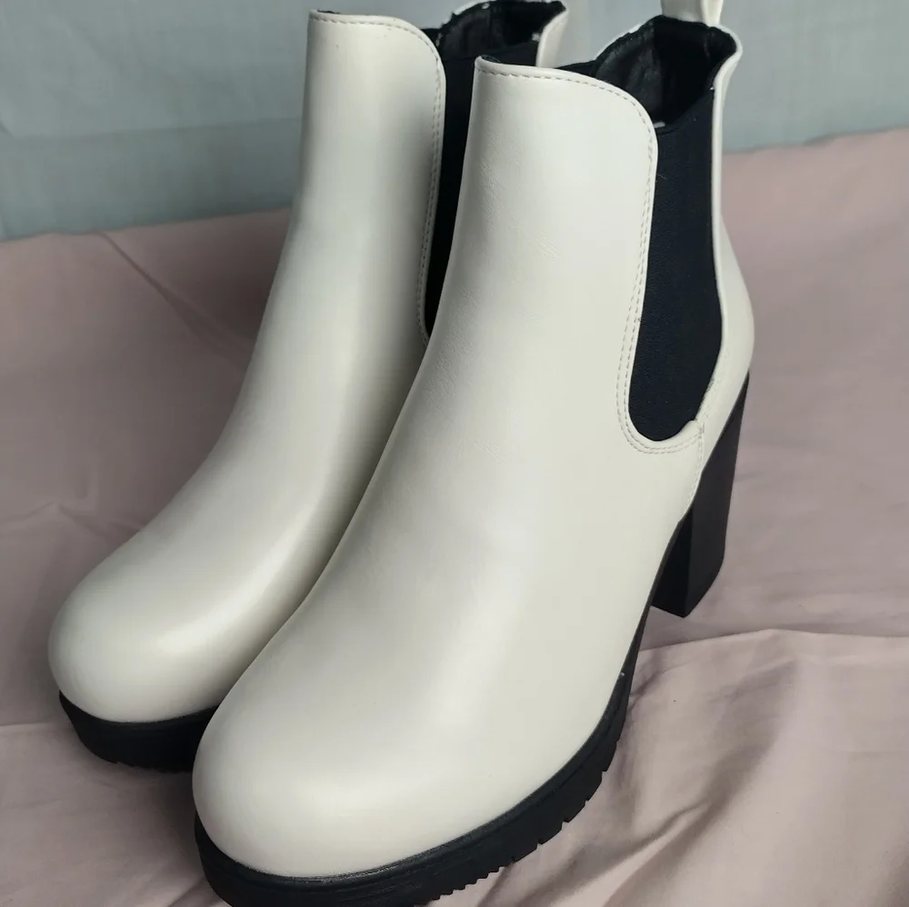 Dream Pair Women's Size 6 Ankle Platform Boots Thick Sole Balance